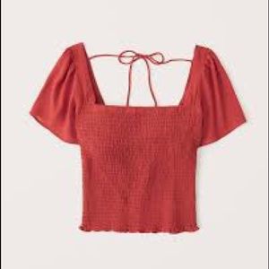Abercrombie All over smocked flutter sleeve top♥️✨